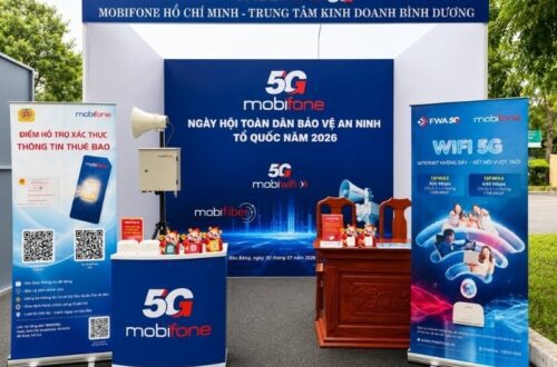 standee cuon nhom cho gian hang mobifone - standee backdrop - inDD Creative