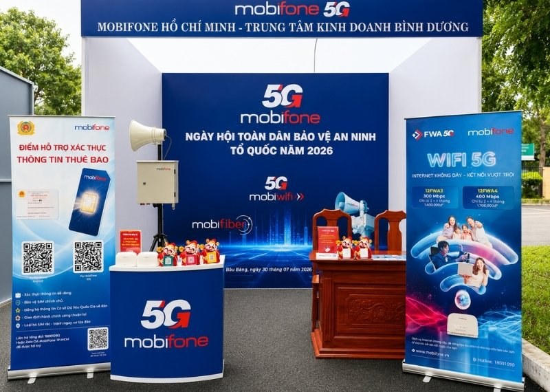 standee cuon nhom cho gian hang mobifone - standee backdrop - inDD Creative